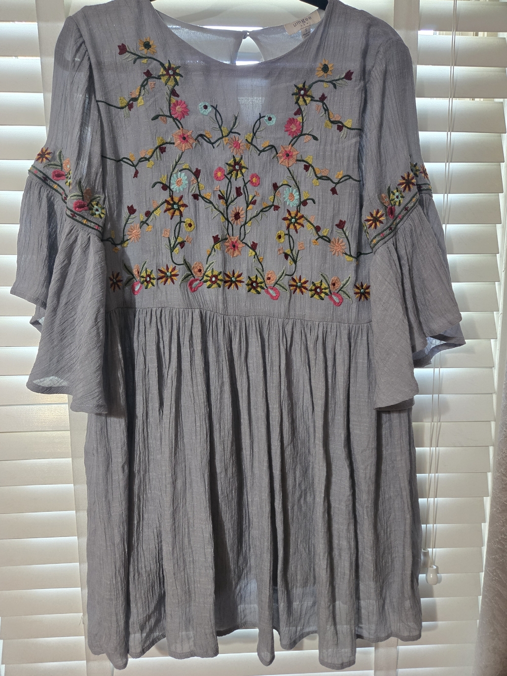 NWOT Umgee Grey Embroidered Floral Boho Long Sleeve Dress - Picture 2 of 6
